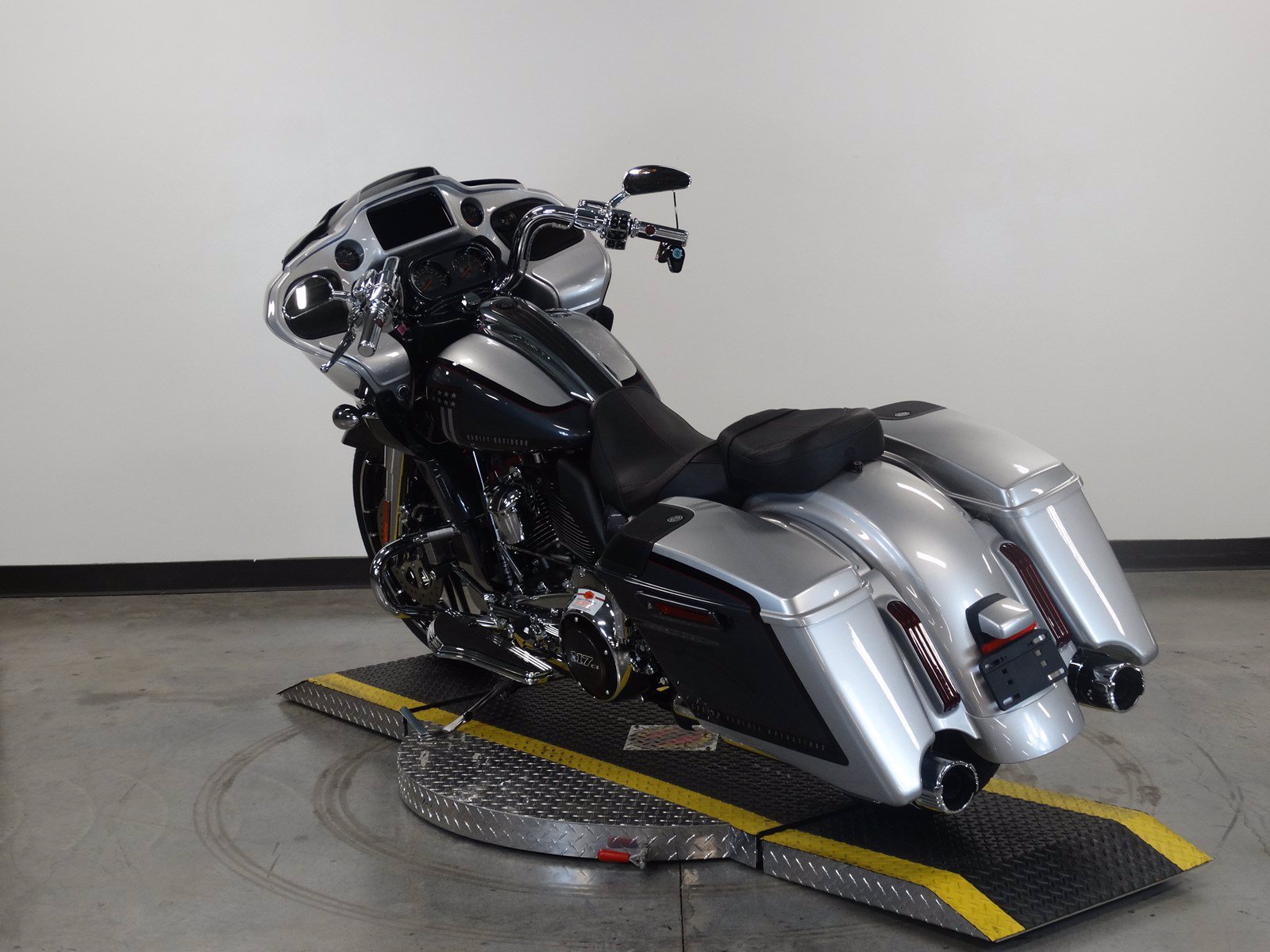 harley davidson touring 2019