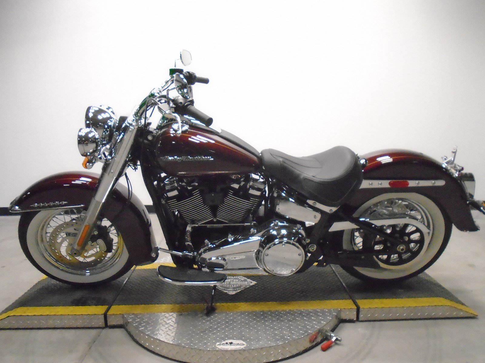 2018 harley davidson deluxe for sale