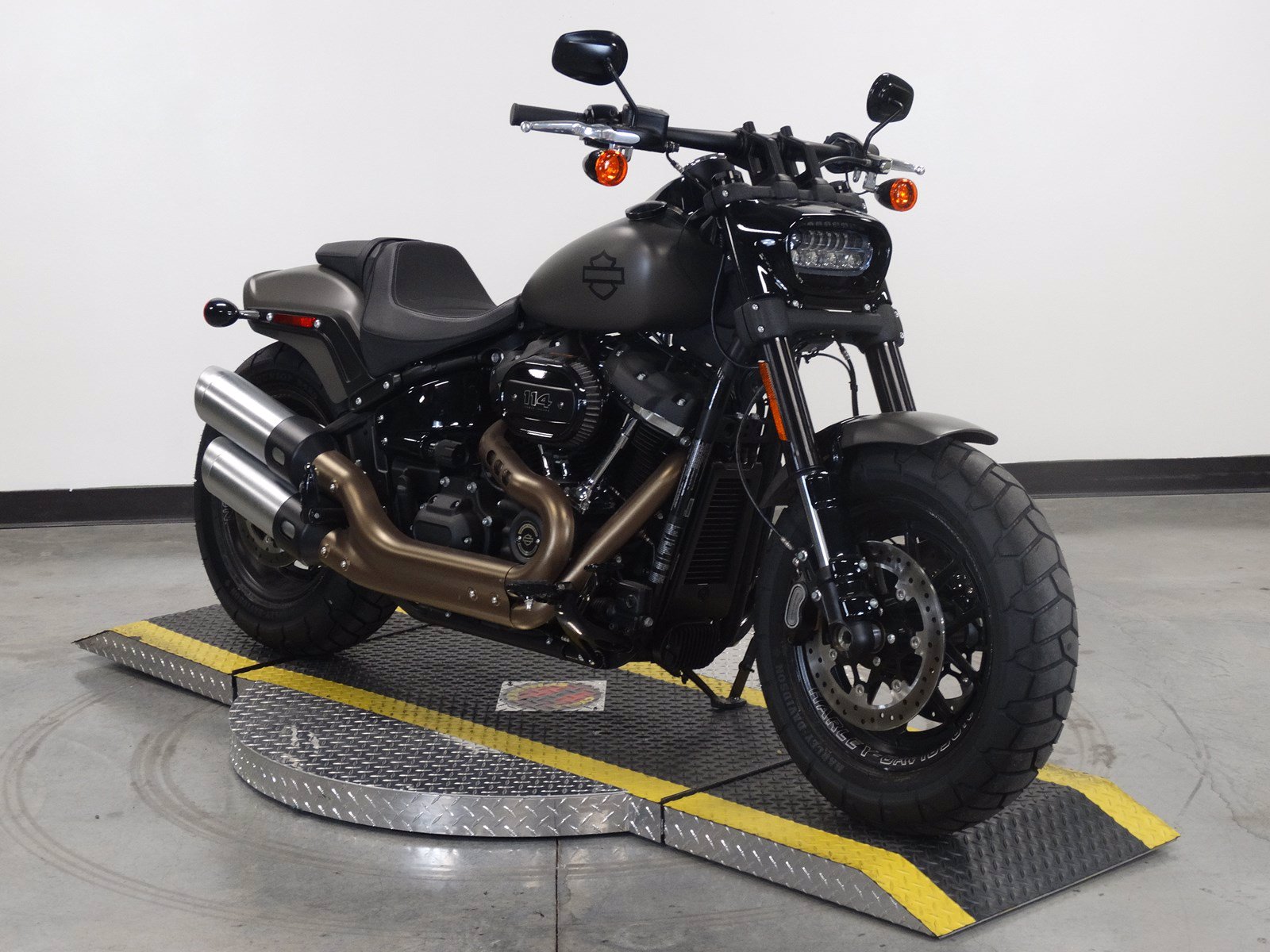 Pre Owned 2018 Harley Davidson Softail Fat Bob 114 Fxfbs Softail In